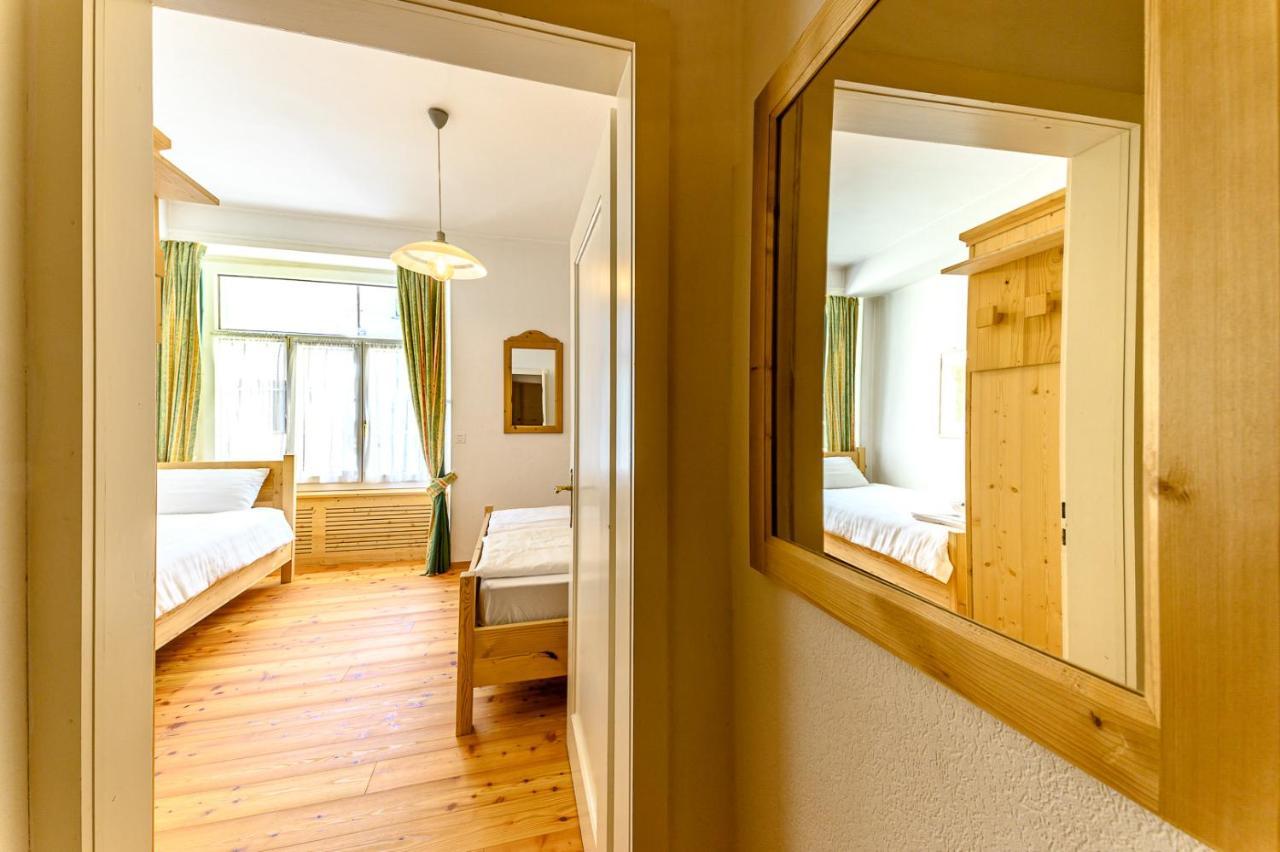 Hotel Centrale, Typically Swiss Poschiavo Exteriör bild
