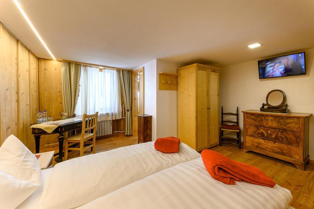 Hotel Centrale, Typically Swiss Poschiavo Exteriör bild