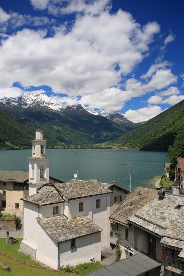 Hotel Centrale, Typically Swiss Poschiavo Exteriör bild